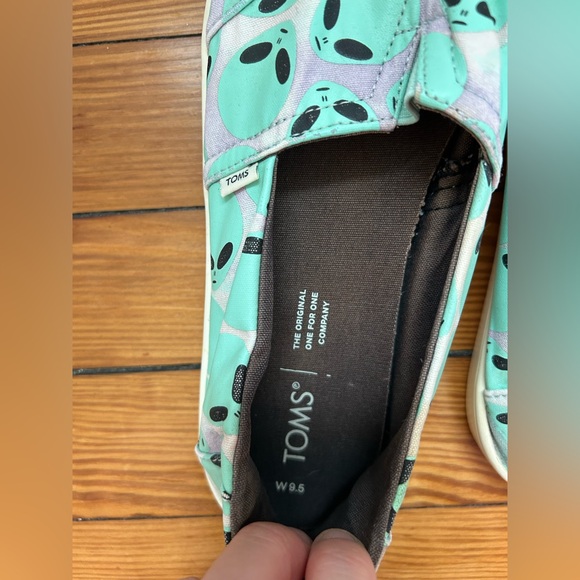 👽 Alien Tom Alpargatas – Glow-in-the-Dark Edition 👟✨ - Picture 3 of 7